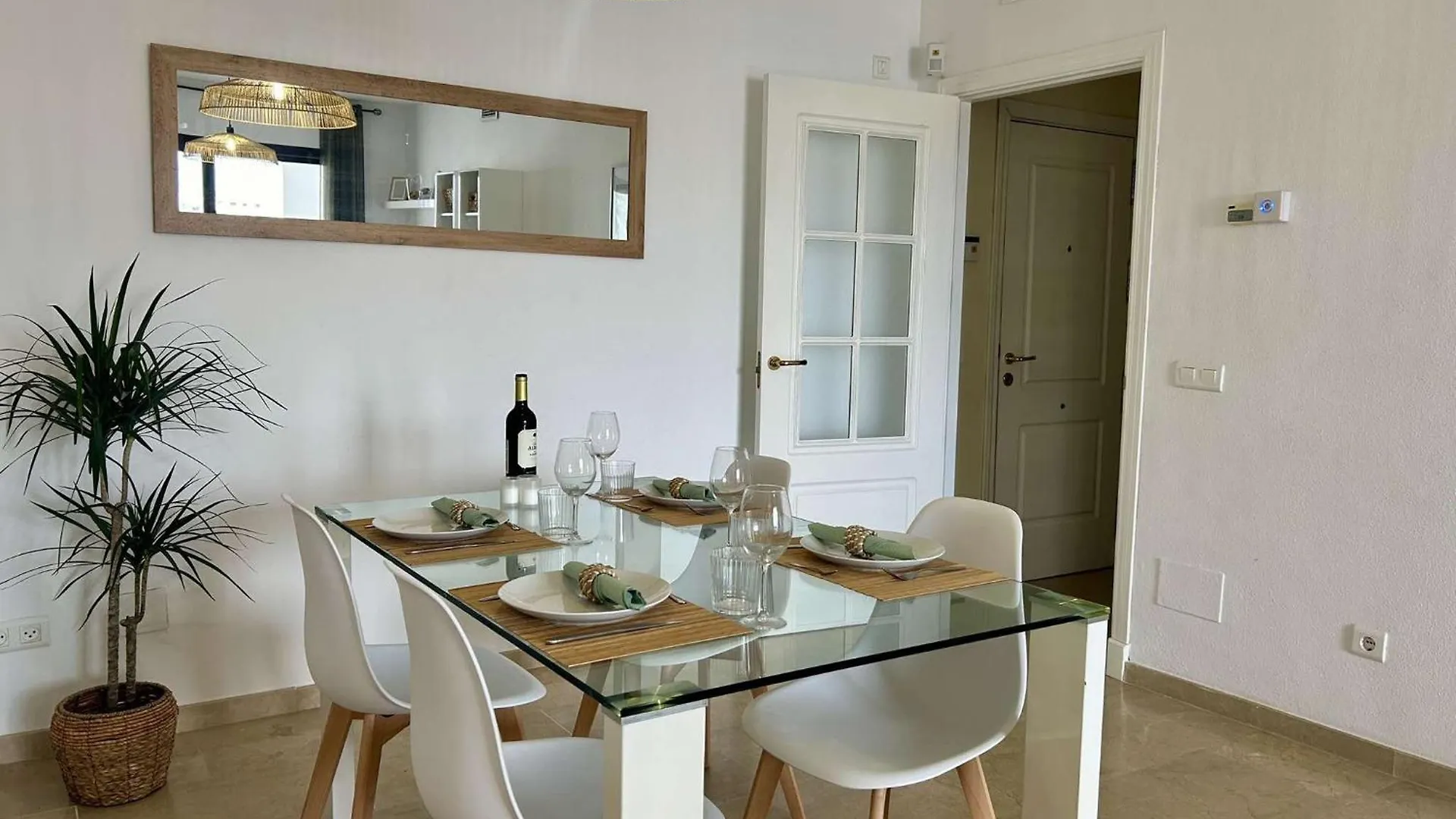 2105-Apt 2 Bedrooms, On The Beach, Port View, Pool Manilva 0*,  İspanya