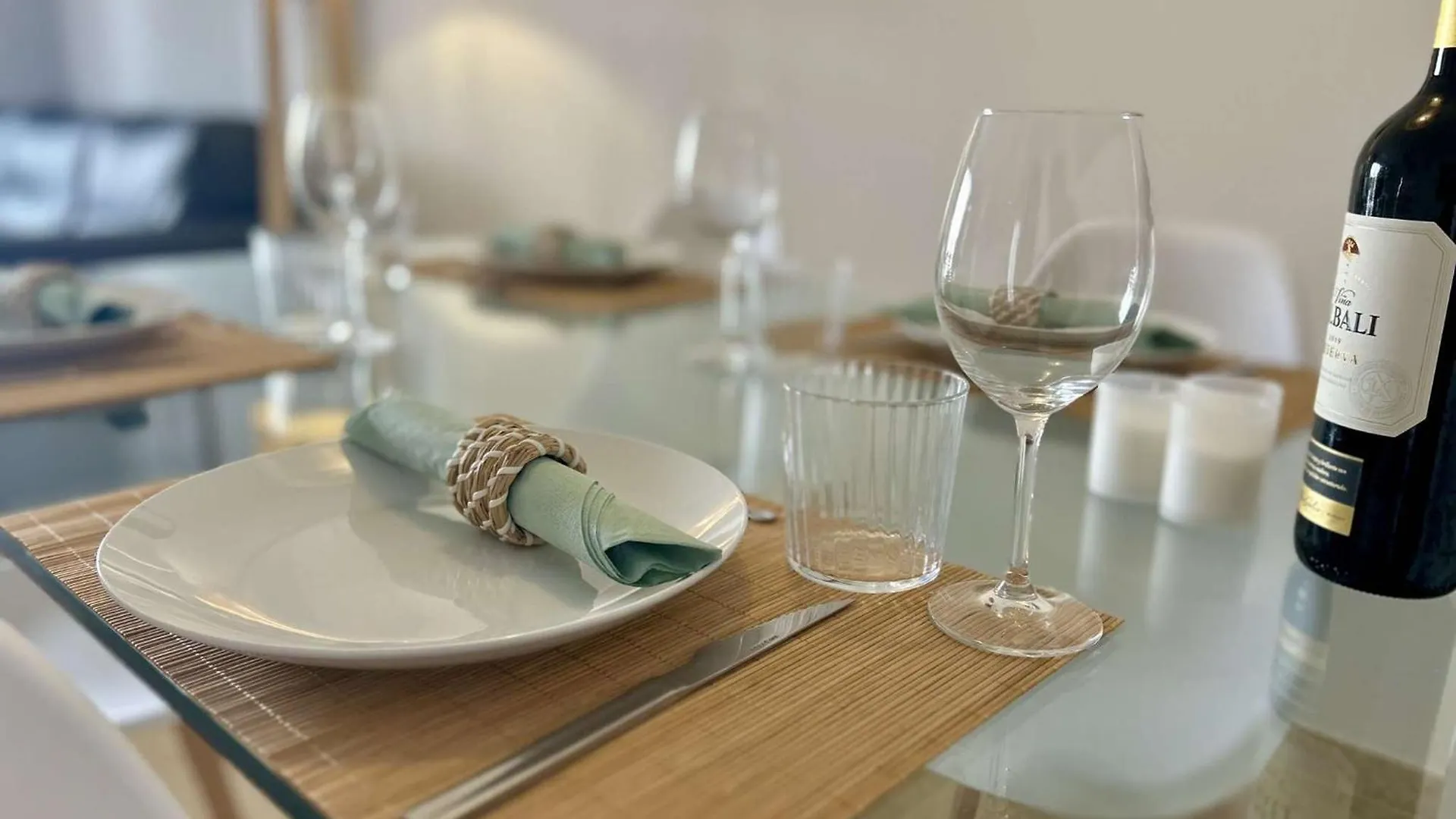 2105-Apt 2 Bedrooms, On The Beach, Port View, Pool Manilva Apartment