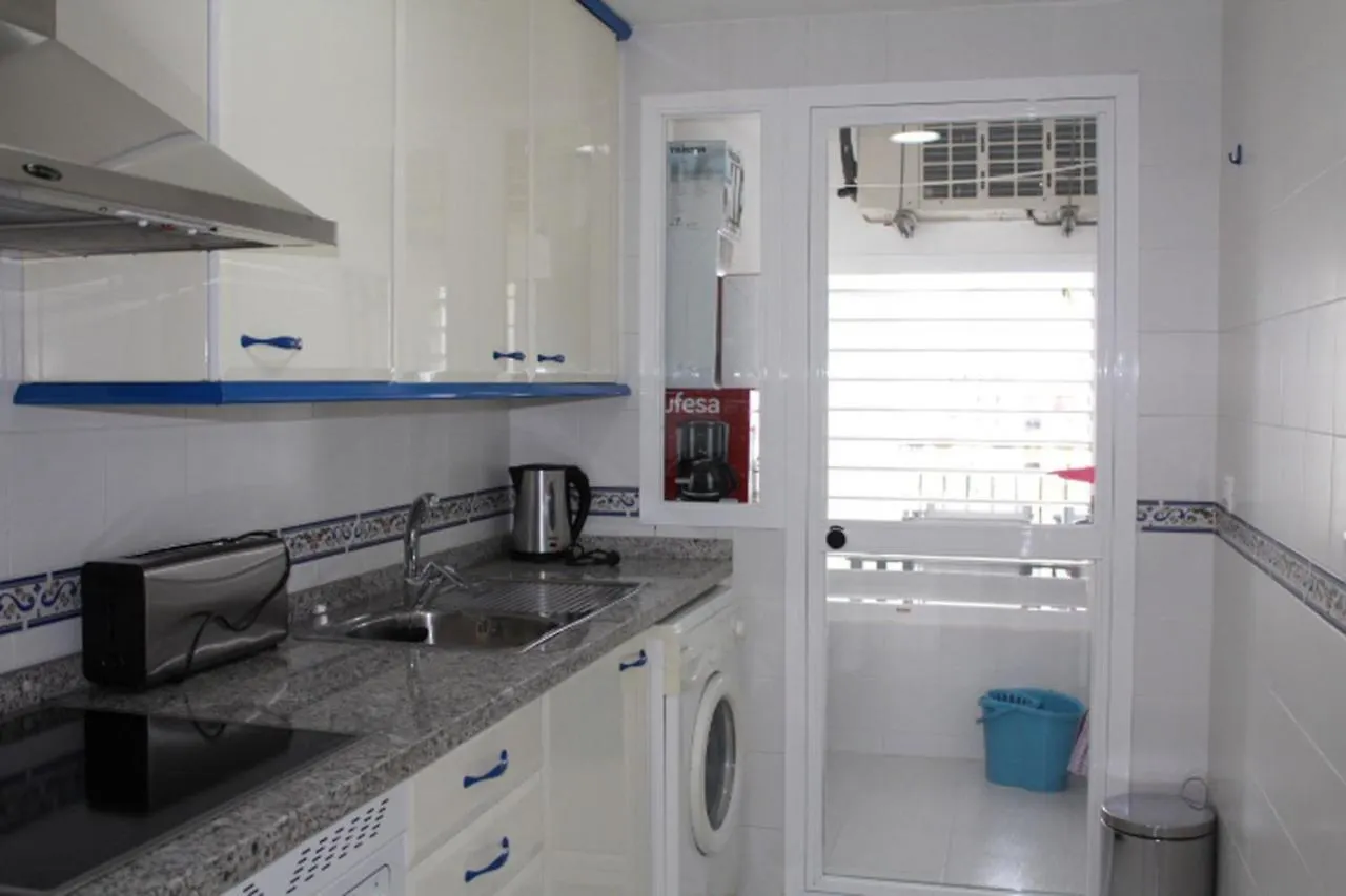 Apartment 2105-Apt 2 Bedrooms, On The Beach, Port View, Pool Manilva